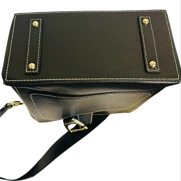 Black Leather Dooney and Bourke shoulder bag - Picture 5 of 7